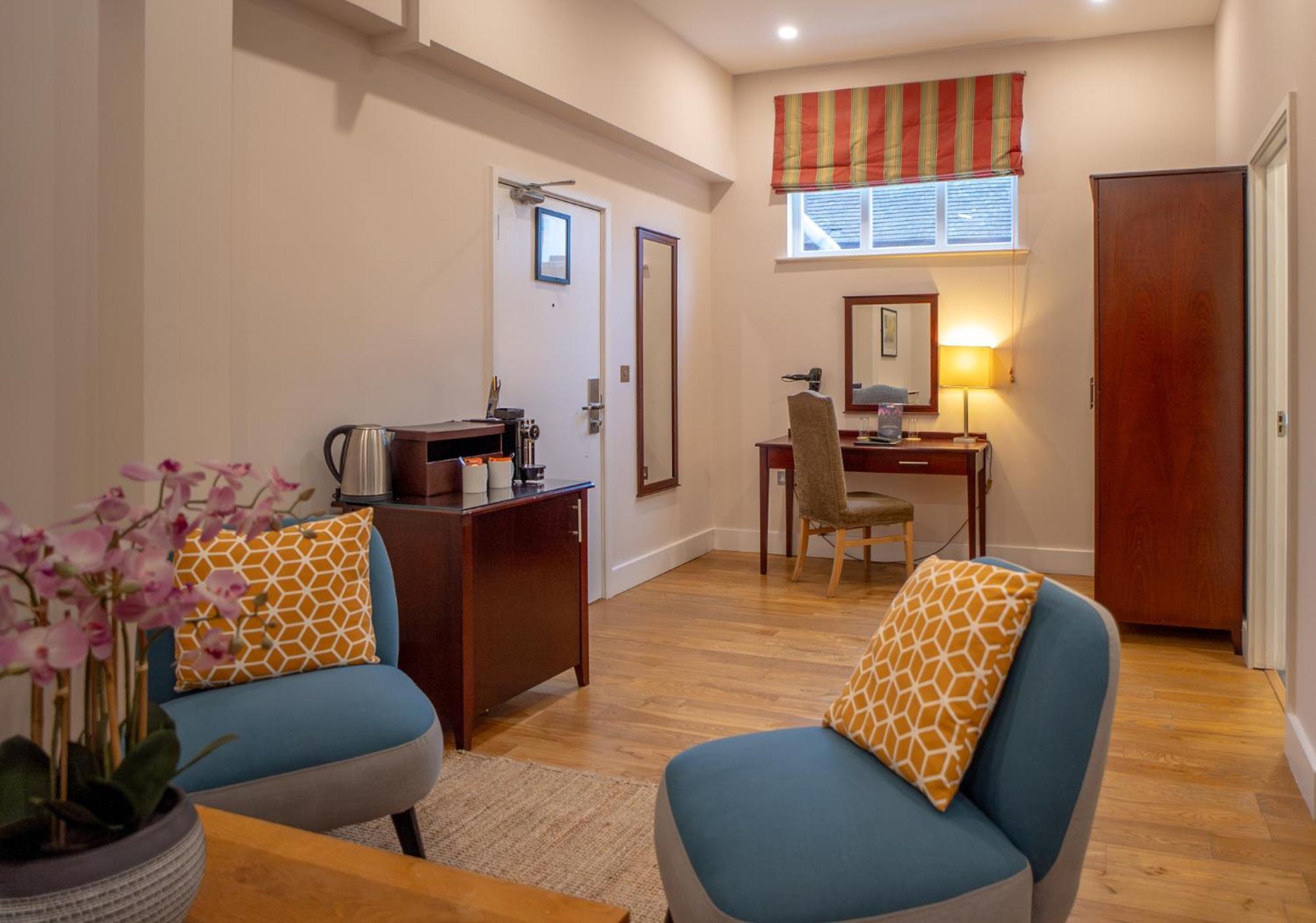 צ'למספורד County Hotel מראה חיצוני תמונה