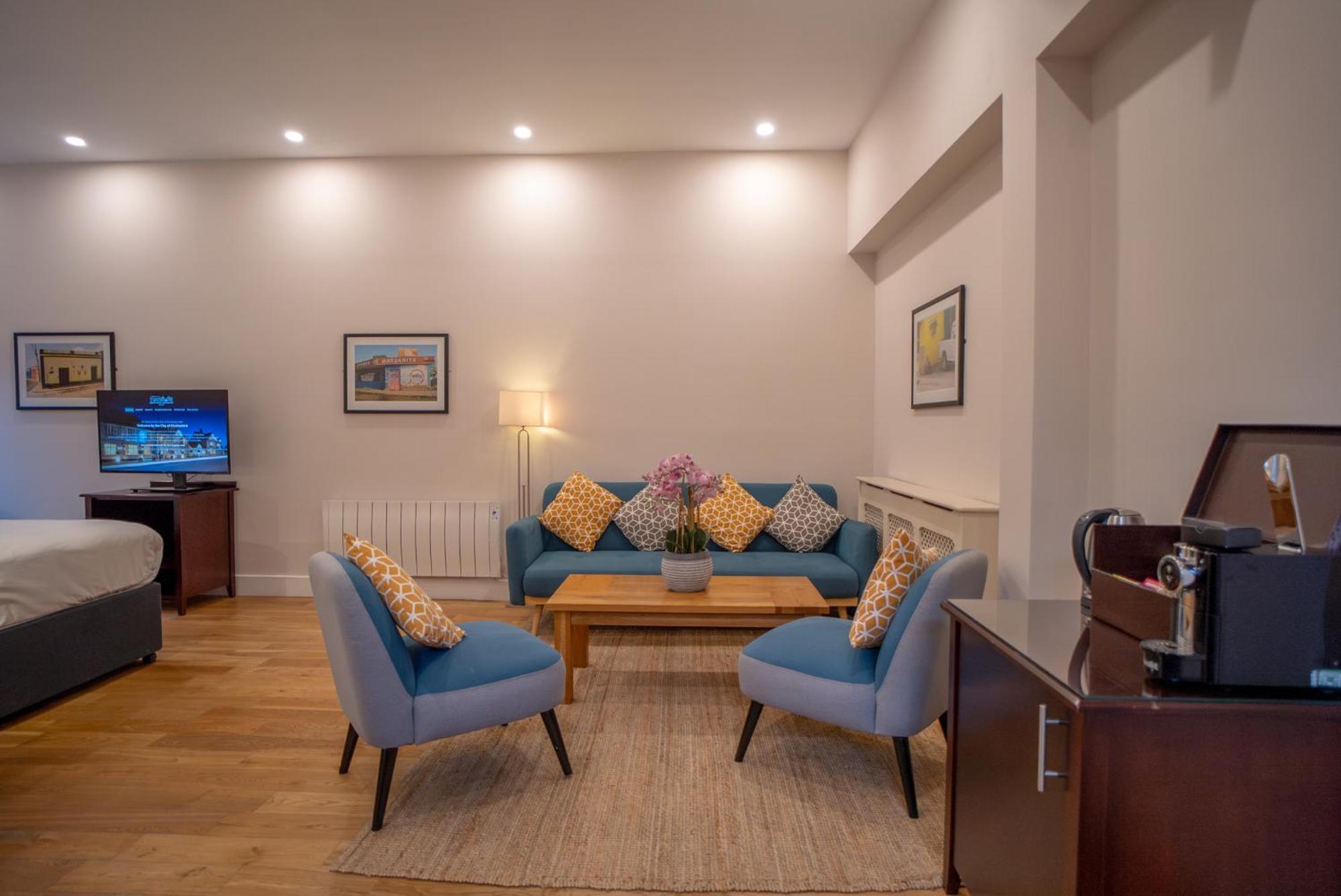 צ'למספורד County Hotel מראה חיצוני תמונה